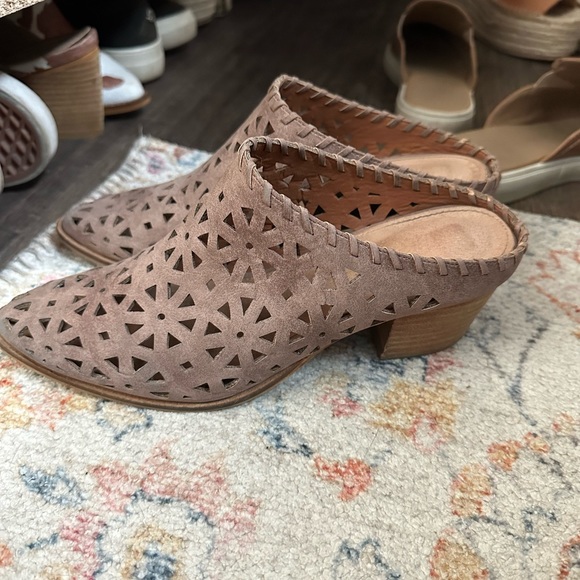 Mi.im mules - Picture 1 of 3